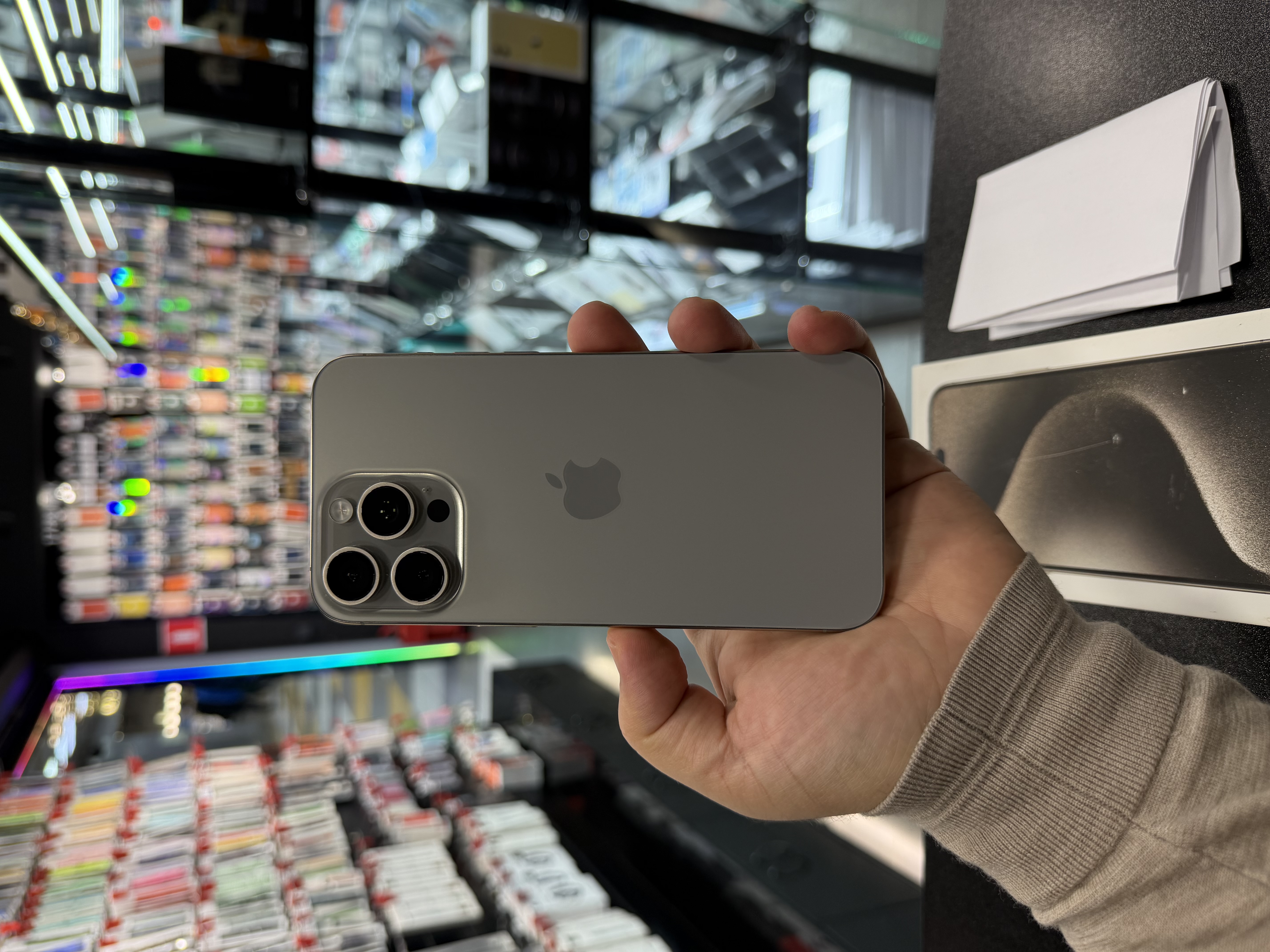 Б/У Apple iPhone 15 Pro Max 256Gb Natural Titanium